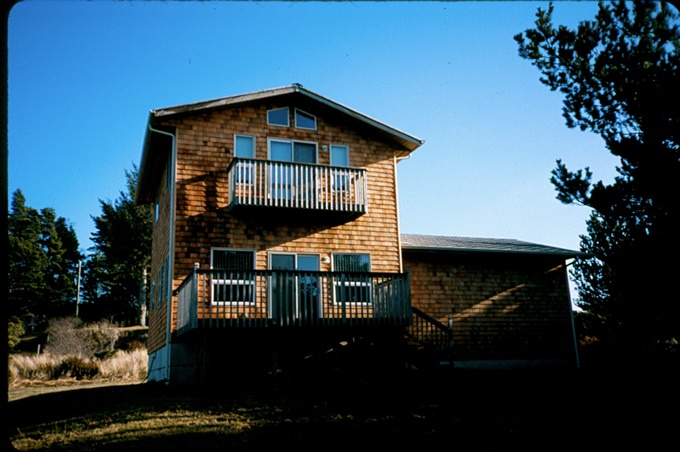 CabinA02
