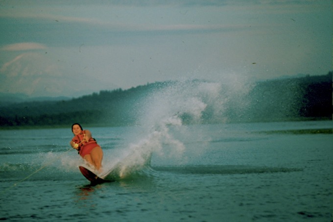waterskiingIb